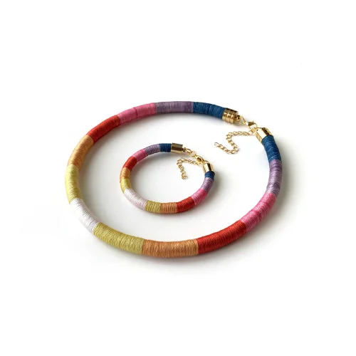 Nature Of The Things - Rainbow Bow Necklace And Bracelet Set