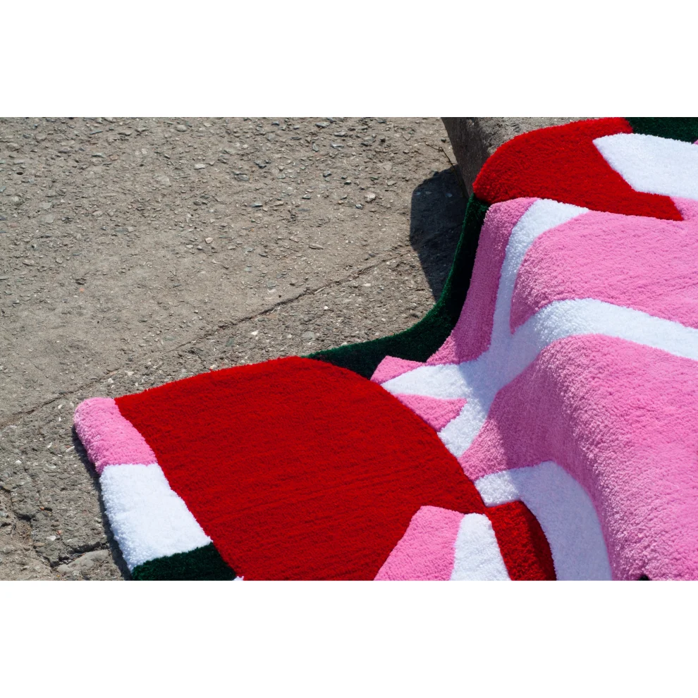 Jun Objects - Milkshake Hand Tufted Rug