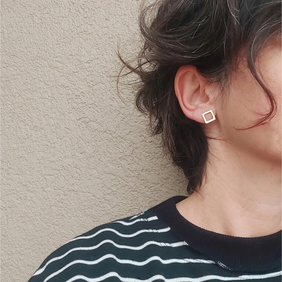 POJWoman by Pelin Özerson - That Easy Frame Earrings - Square