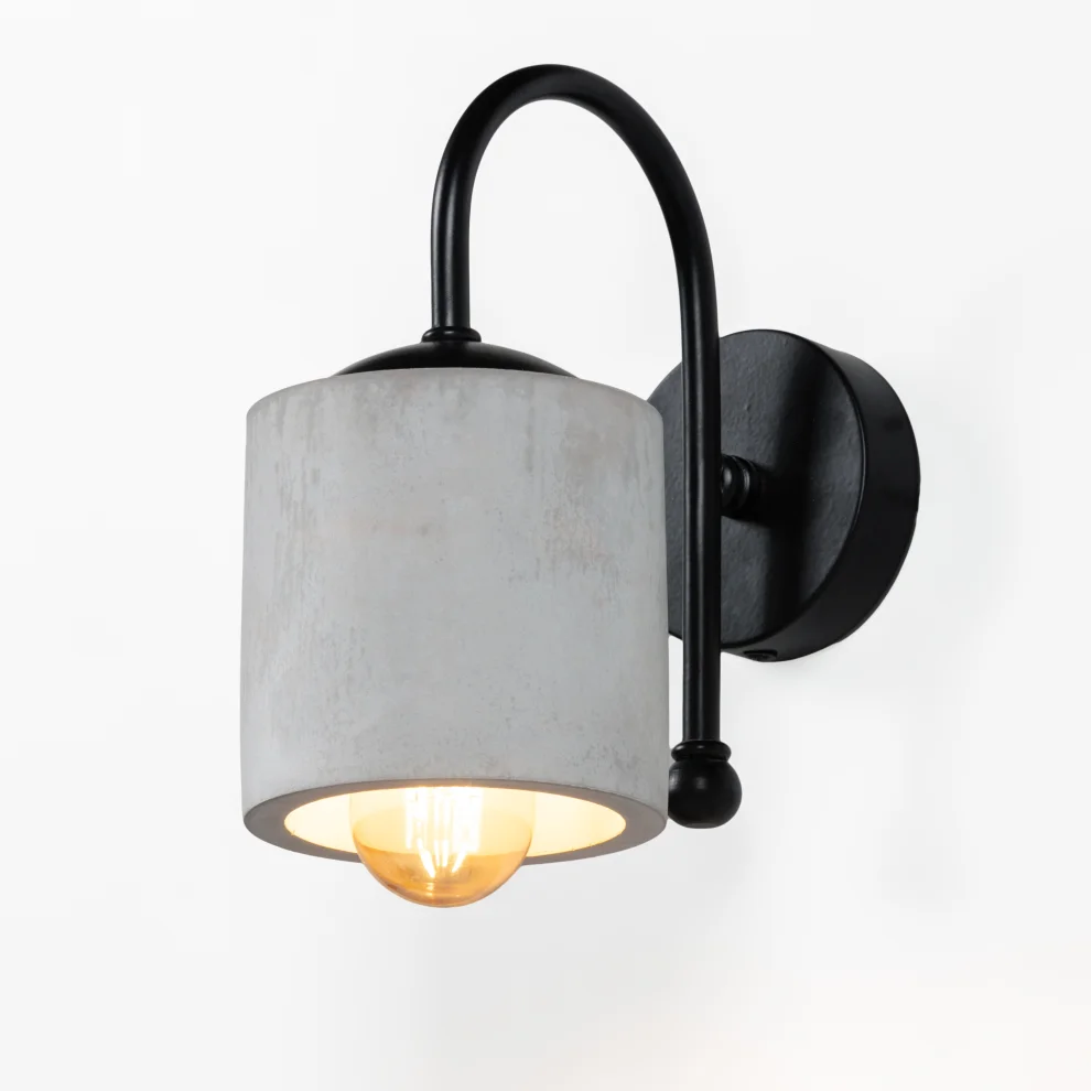 Womodesign - Metal Detail Cylinder Sconce