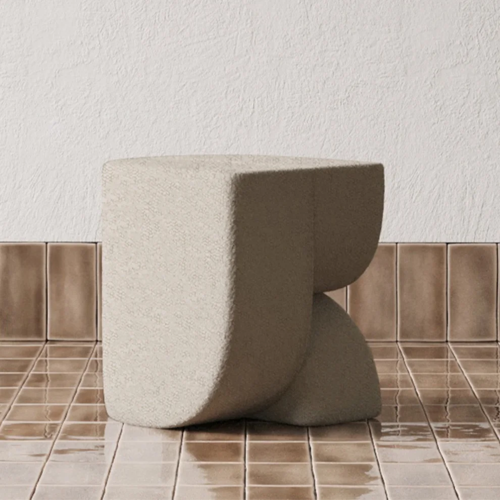 Hermhaus - Face Pouffe