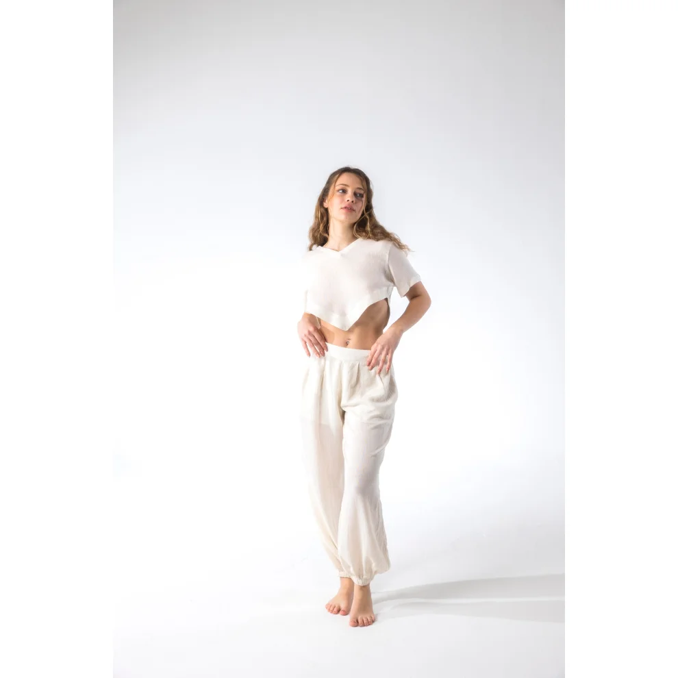 Leoya - Linen Crop Top