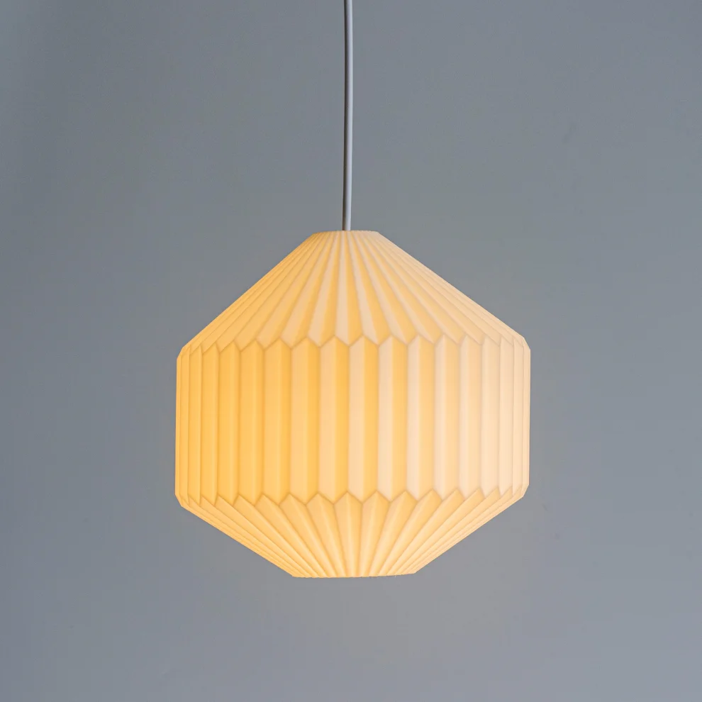 Soli Workshop - Soratobu Origami Pendant Light