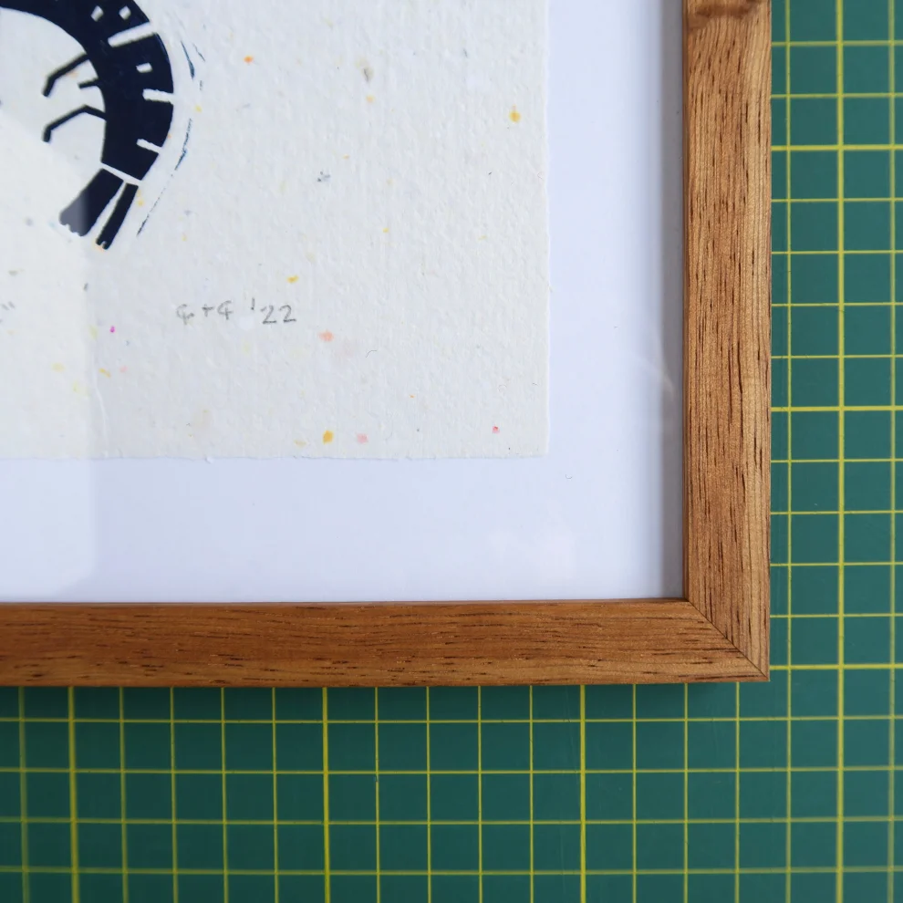 Çaçiçakaduz - Shrimp Limba Wood Framed Lino Print