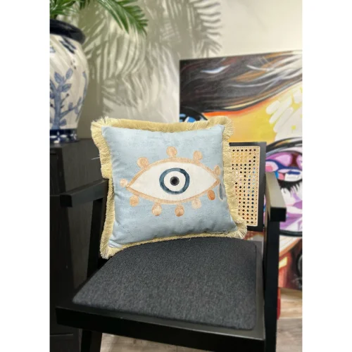 The Mia - Amulet Cushion