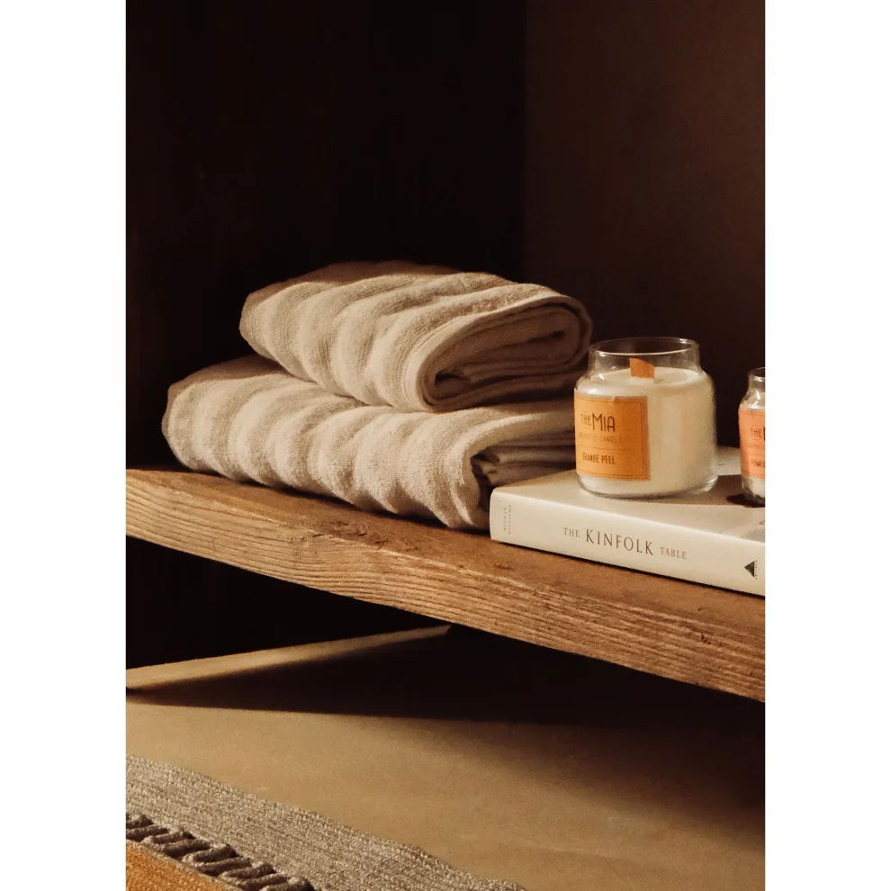 The Mia - Fine Cotton Bath Towel