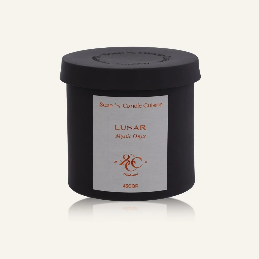 Soap and Candle Cuisine - Woody-oriental Scented Natural Soy Candle 450 Gr