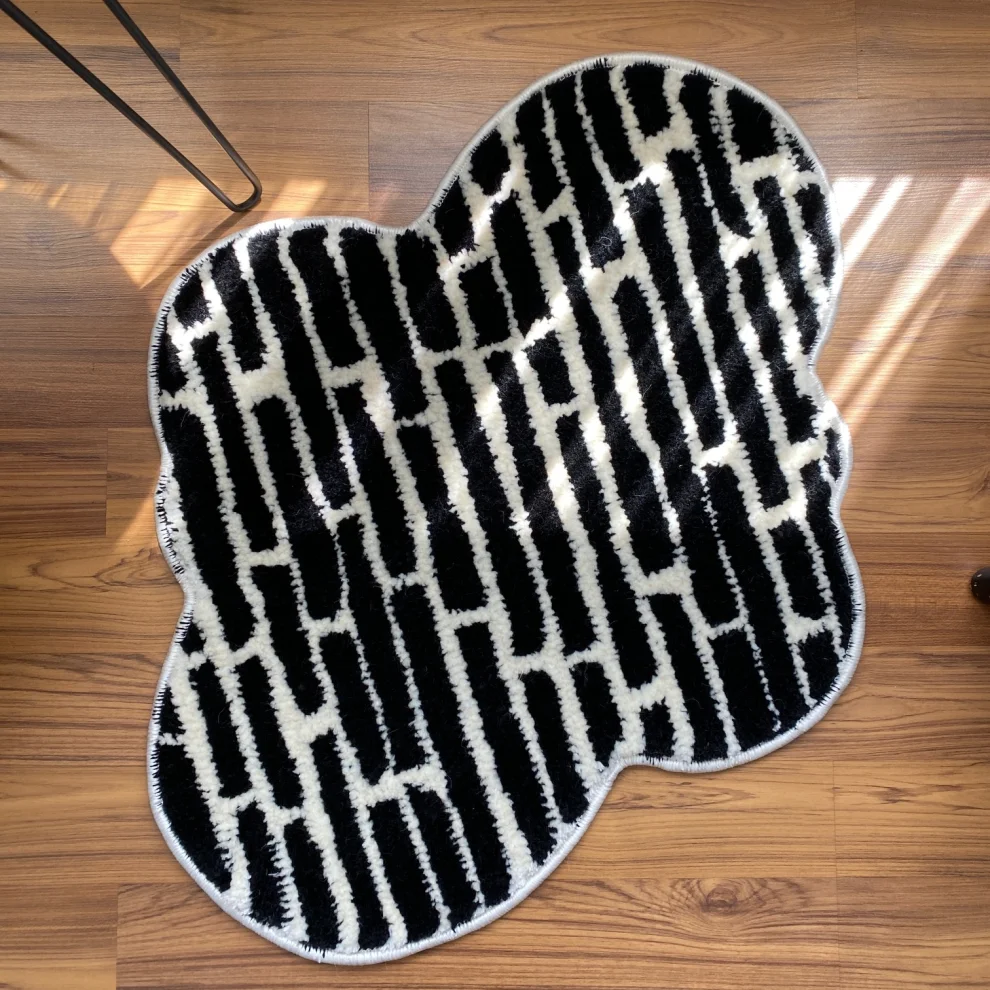 Fille a Fille Design Studio - Strip Rug