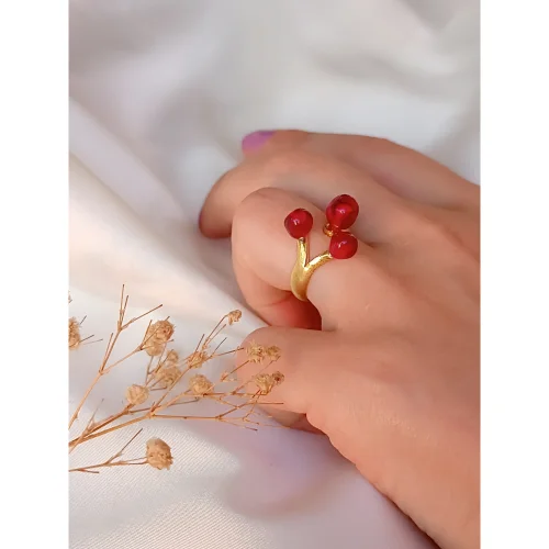 Kadriye Camcı - Three Pomegranate Seed Rings