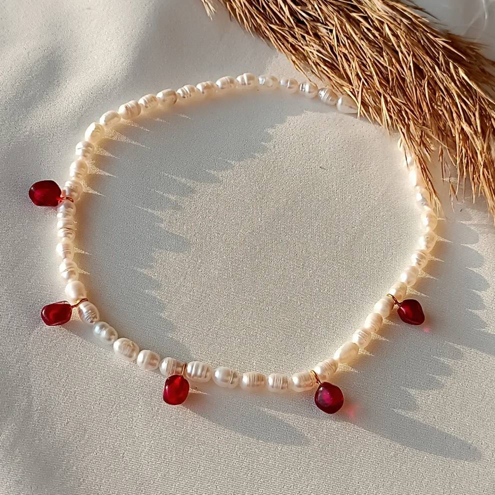 Kadriye Camcı - Pomegranate- Pearl Necklaces