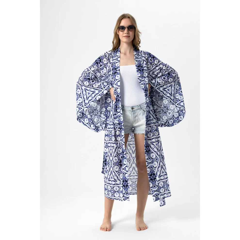 Jade and Mate	 - Vivien Kaftan Kimono