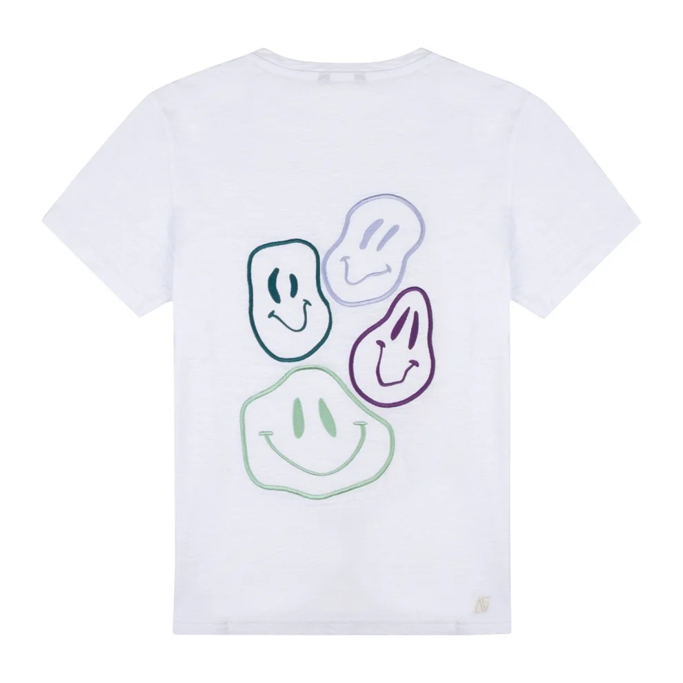 Bassigue - Smiley T-shirt
