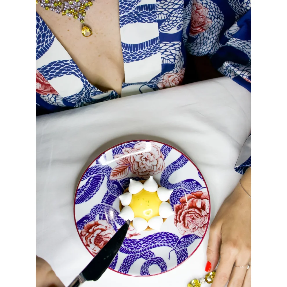 Gorgo Iruka - Rose Of Medusa Porcelain Plate - Ill