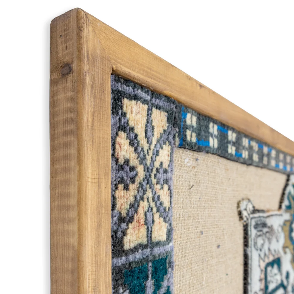 Soho Antiq - Larin Traditional Carpet Patterned Frame