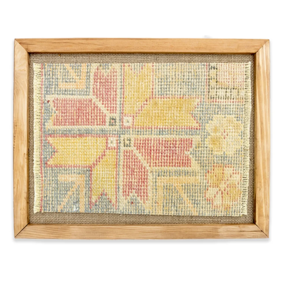 Soho Antiq - Nora Decorative Handmade Carpet Frame