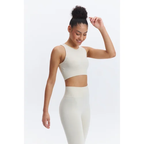 SimpleCo Clothes - Satya Seamless Yoga Bra