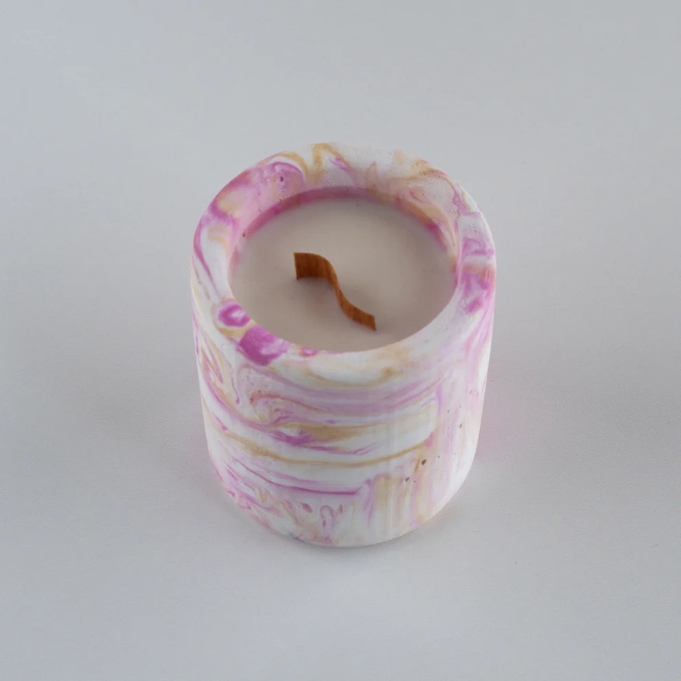 Tara Design - Rose Soy Wax Candle Pink Quartz