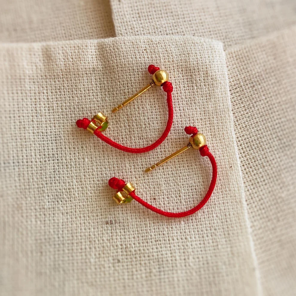 The Pheia - String Hoop Earring