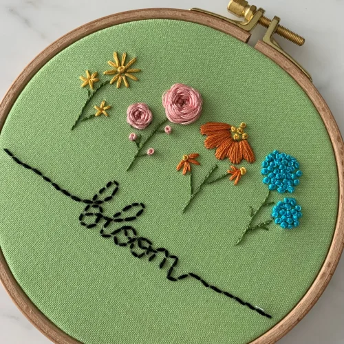 DEAR HOME - Bloom Embroidery Hoop Art