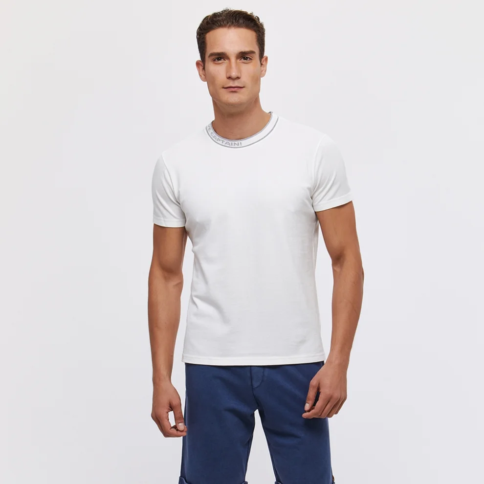 Port Royale - Aye Captain Collar Detailed Tshirt L White | hipicon