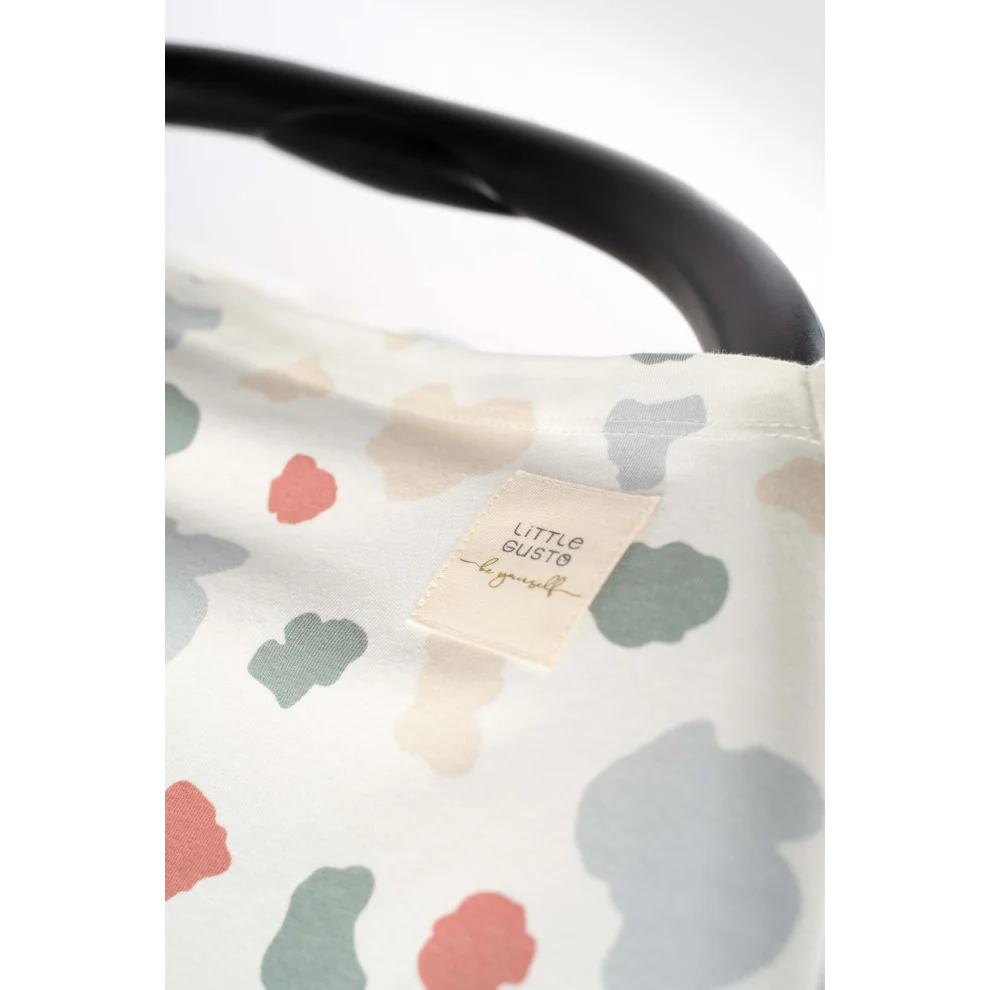 Little Gusto - Breastfeeding And Stroller Cover With Bag