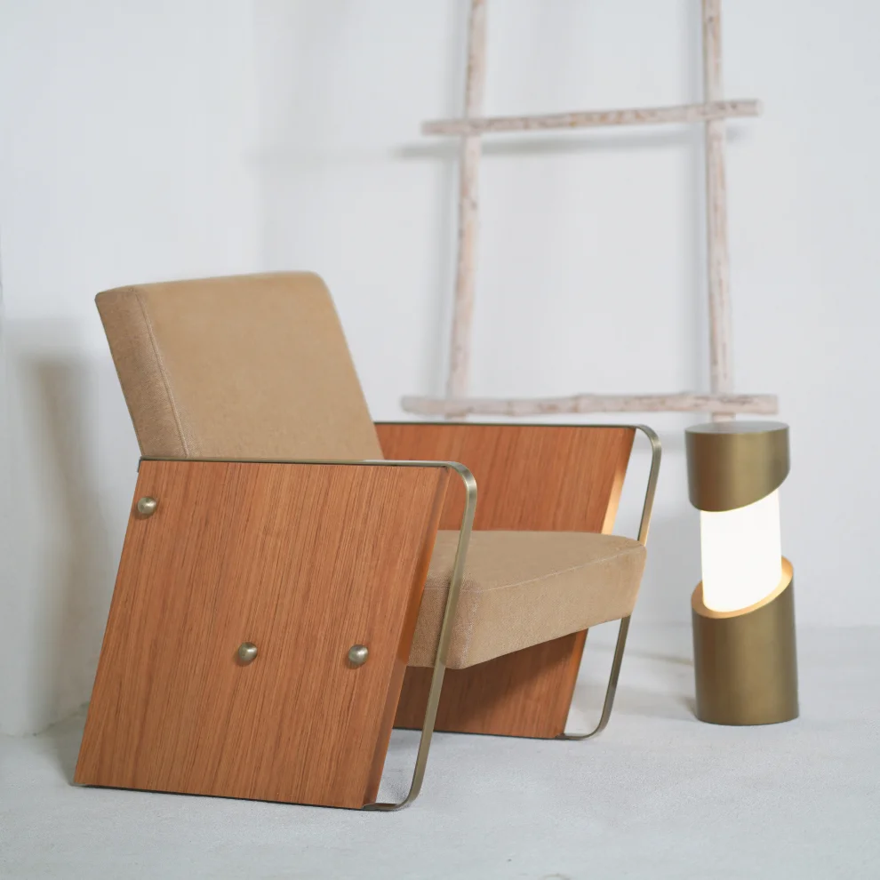 F Line Studio - Mocha Bergere