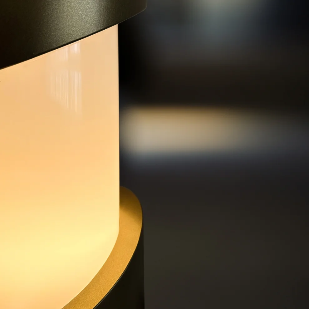 F Line Studio - Mone Lamp