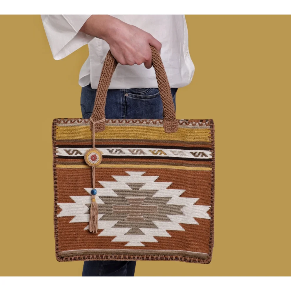 Cooperative Studio - Kilim Crochet Bag