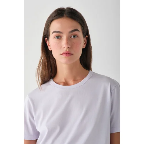 Night And Mild	 - Zero Neck Wide Cut T-shirt