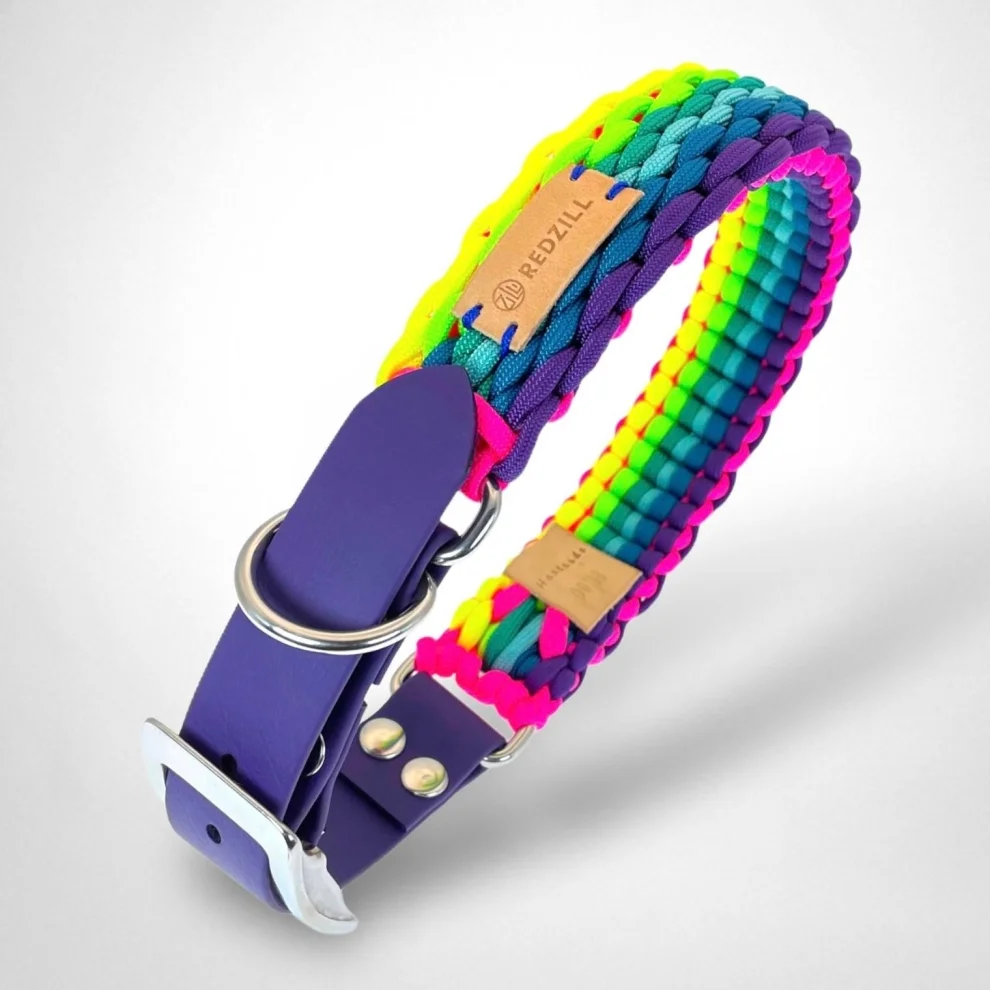 Redzill - Rainbow Paracord Dog Collar