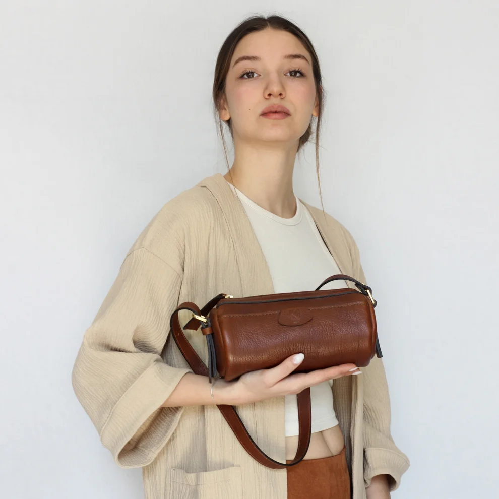 Ki Studio Co - Ellipsis Shoulder Bag