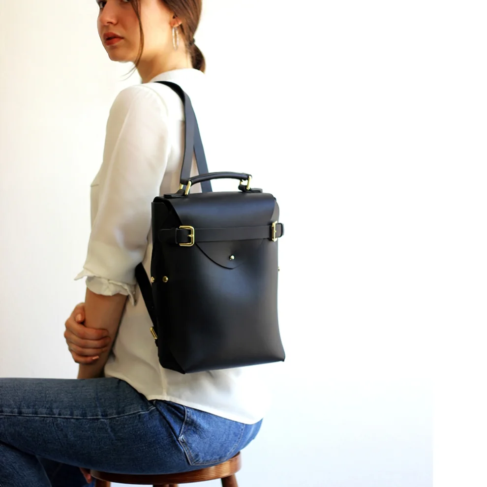 Ki Studio Co - Shell Backpack