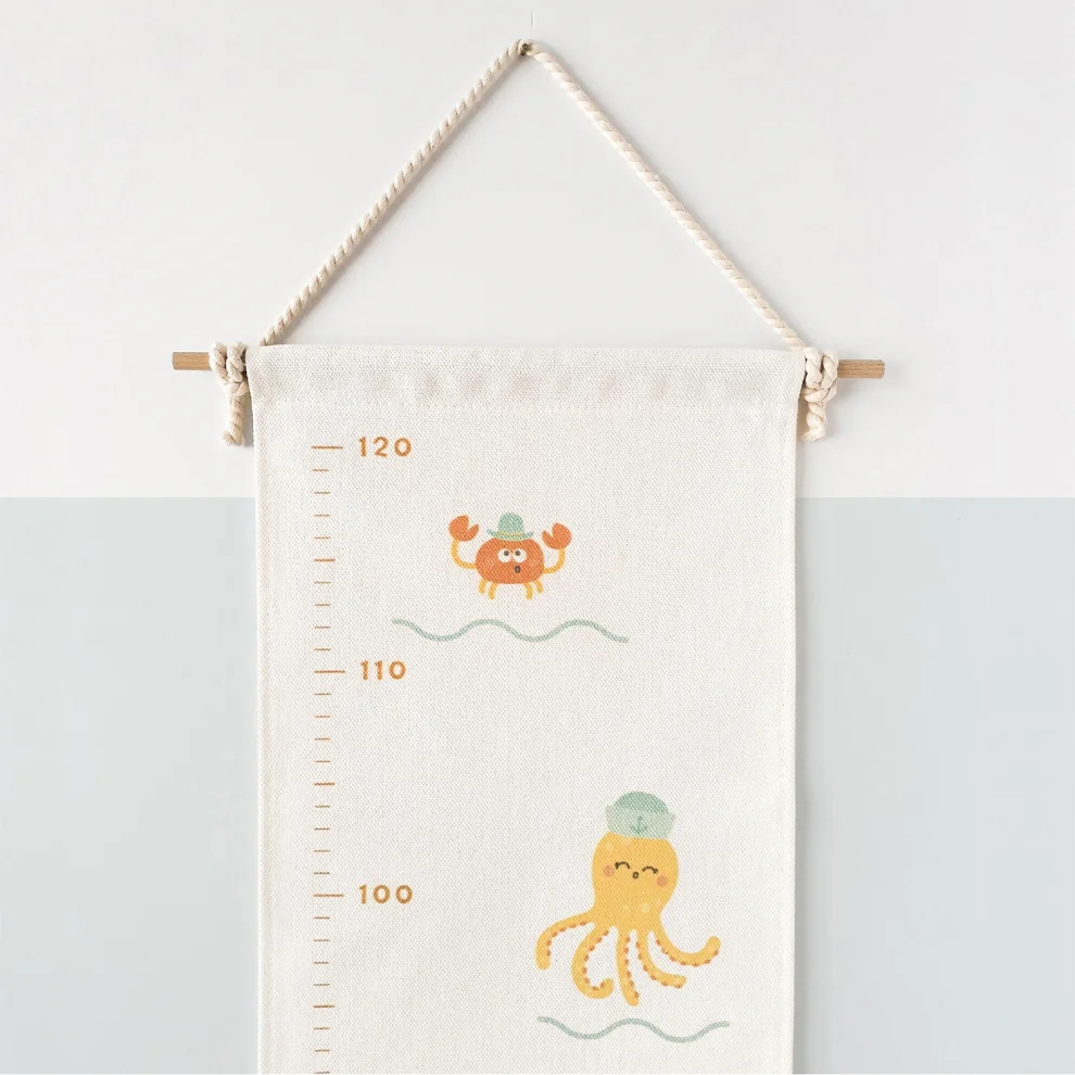 Jüppo - Cute Pirates Wall Tapestry Height Chart, Organic Natural Cotton