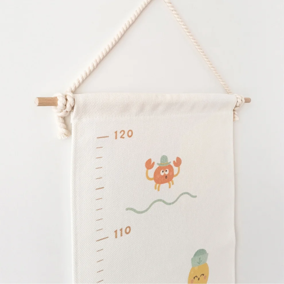 Jüppo - Cute Pirates Wall Tapestry Height Chart, Organic Natural Cotton