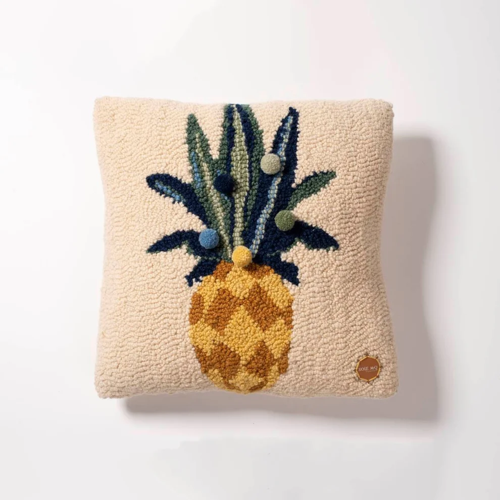 Sole Mio Collection - Pinapple Yün Punch Pillow