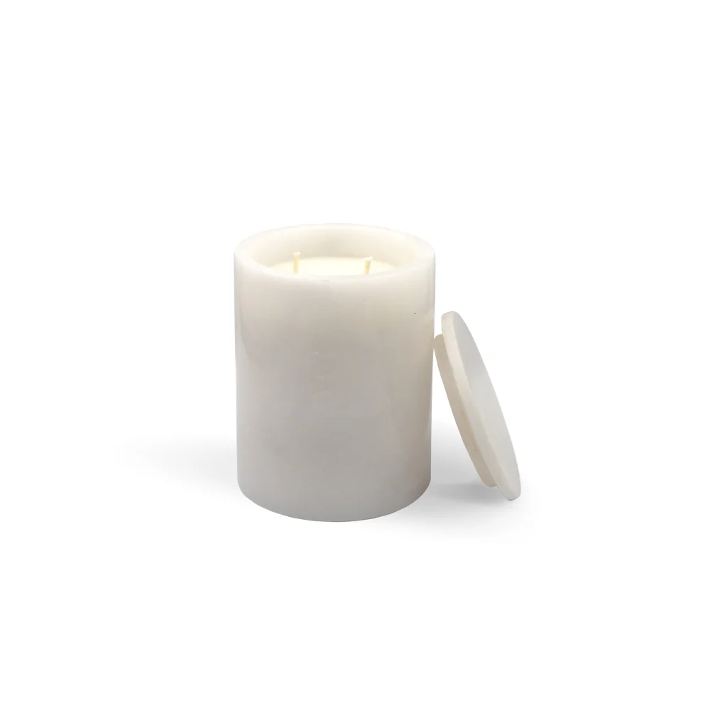 ODA.products - No: 5 Soft Marble Candle