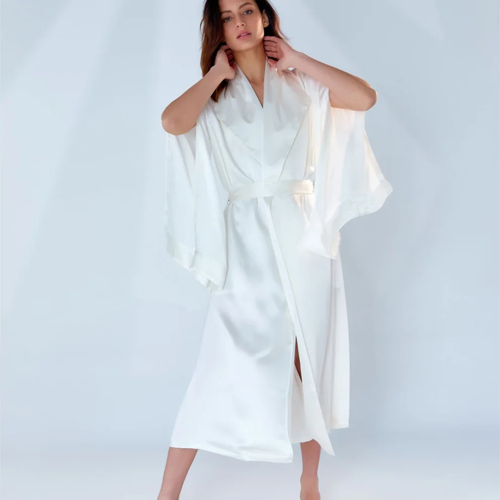 Zau - Pearl Dressing Gown Silk