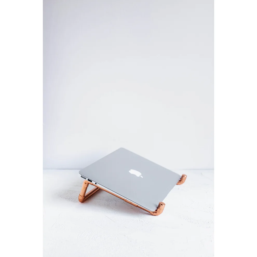 CC Copper Design - Aitik - Laptop Stand
