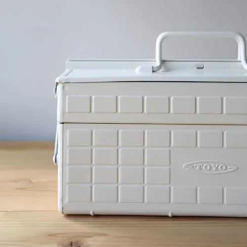 Toyo - Steel St-350  Tool Box