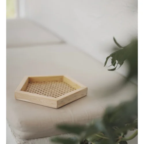 itina.co - Pentagon Decorative Rattan Tray