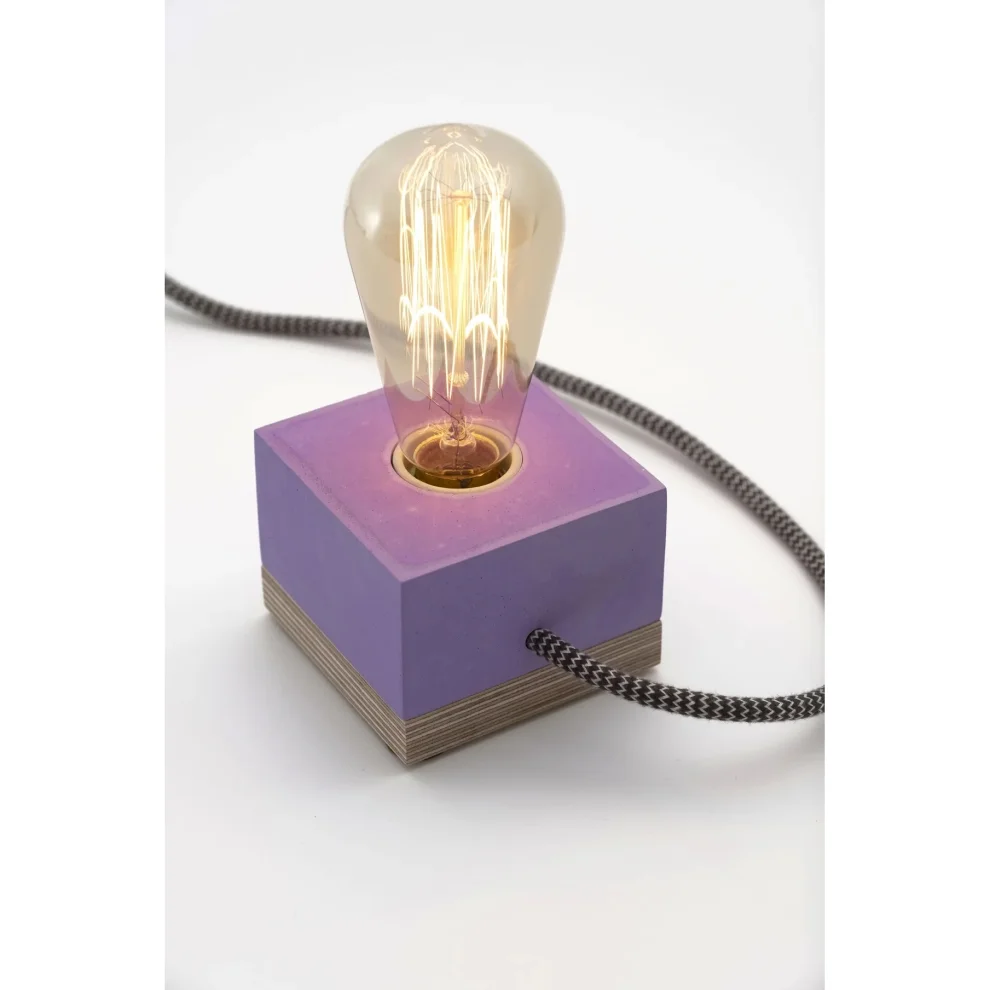 Womodesign - Colorful Concrete Table Lamp