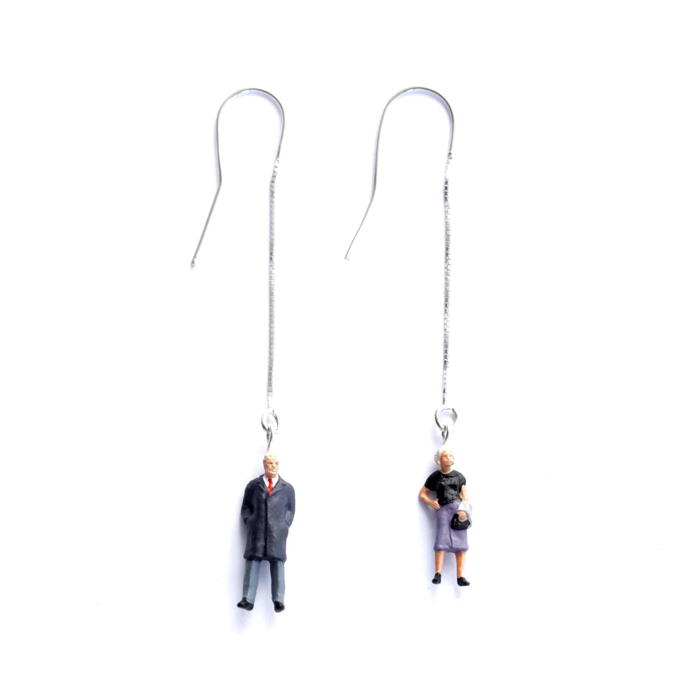 iki - Mr And Mrs Holmes Earring