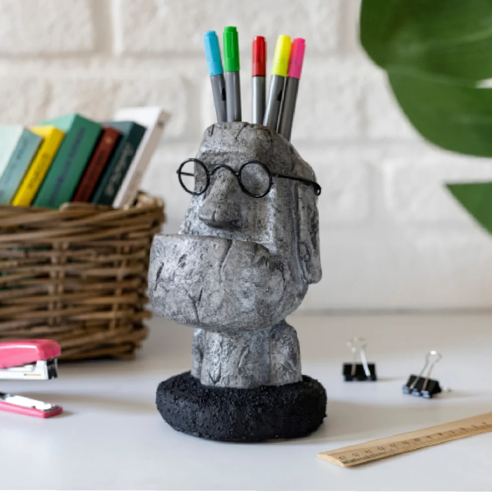 JOMO TASARIM - Concrete Moai Pen Holder