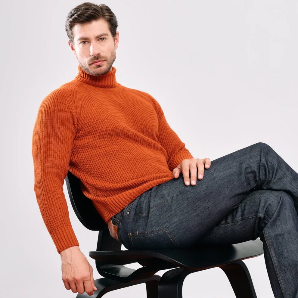 Rust turtleneck on sale