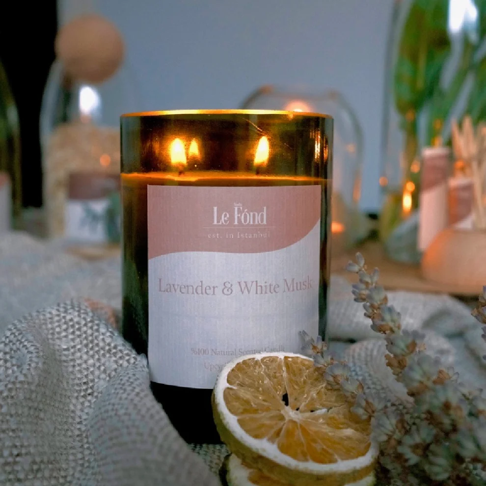 Studio Le Fond - Upcycled Bottle Candle - Lavender & White Musk