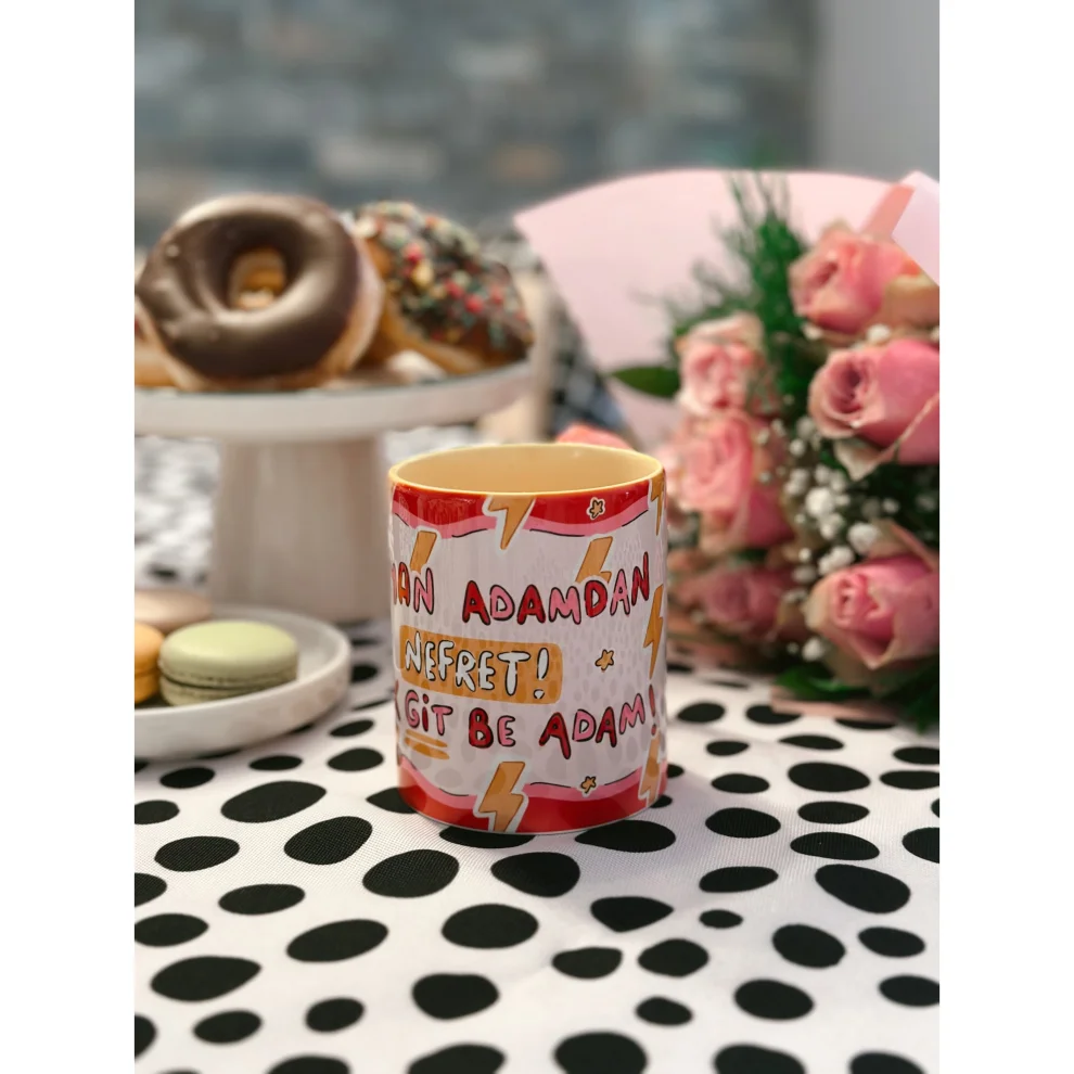 Hello Melody - Uyuyan Adamdan Nefret' Mug