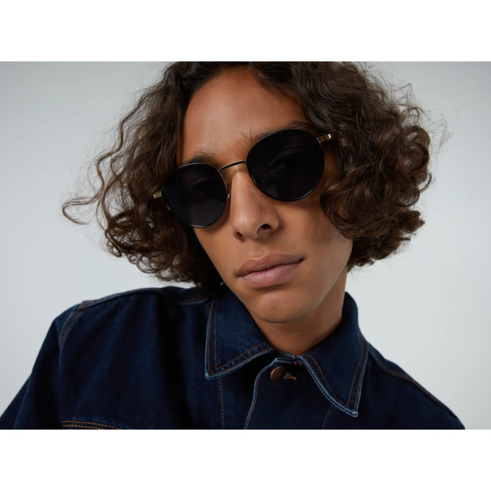 Komono - James Gold Black Sunglasses