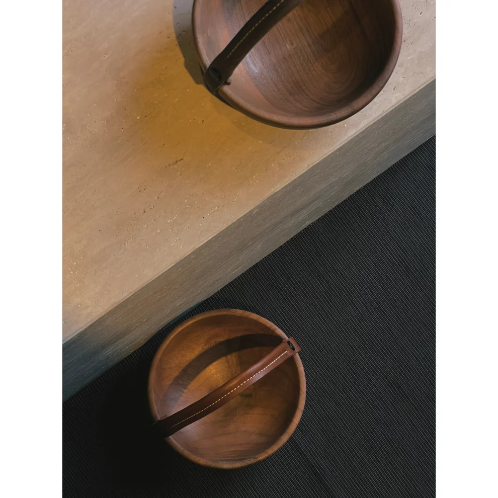 Raika Studio - Pia Walnut Bowl