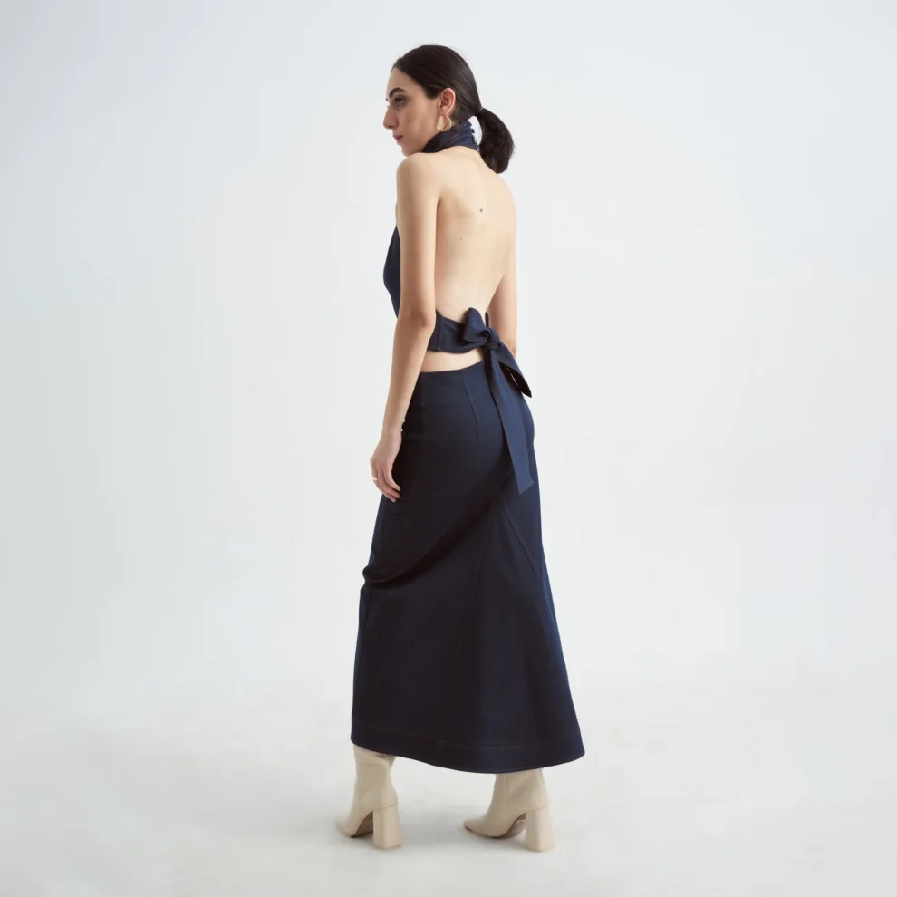 Crescent Line - Delicate Skirt