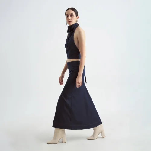 Crescent Line - Delicate Skirt